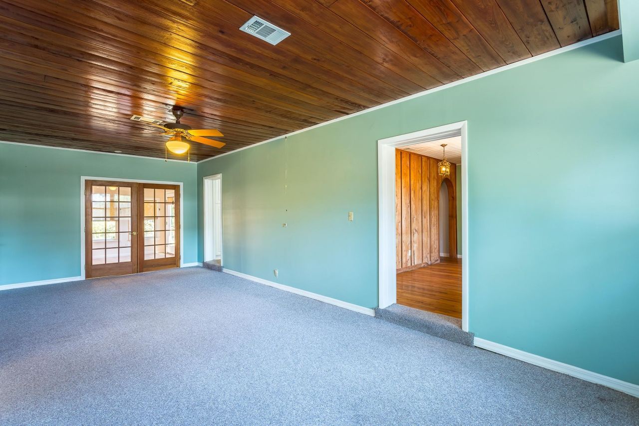 253 Prado Street, Apalachicola, FL 32320 Photo