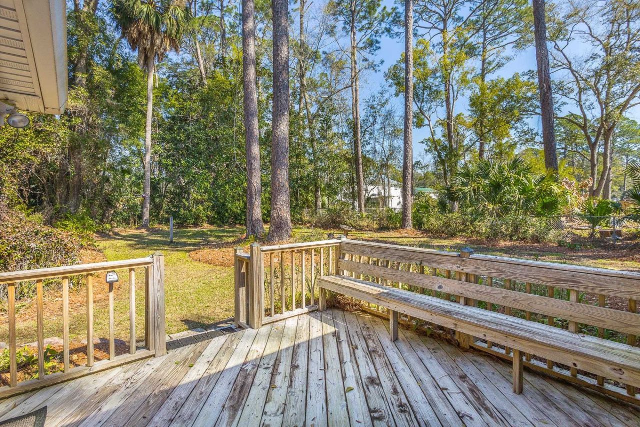 253 Prado Street, Apalachicola, FL 32320 Photo