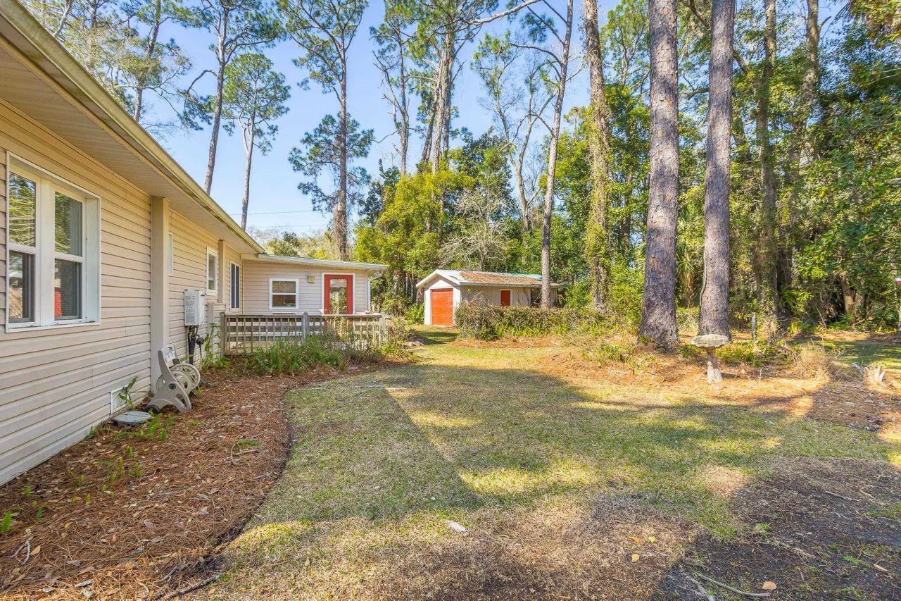 253 Prado Street, Apalachicola, FL 32320 Photo