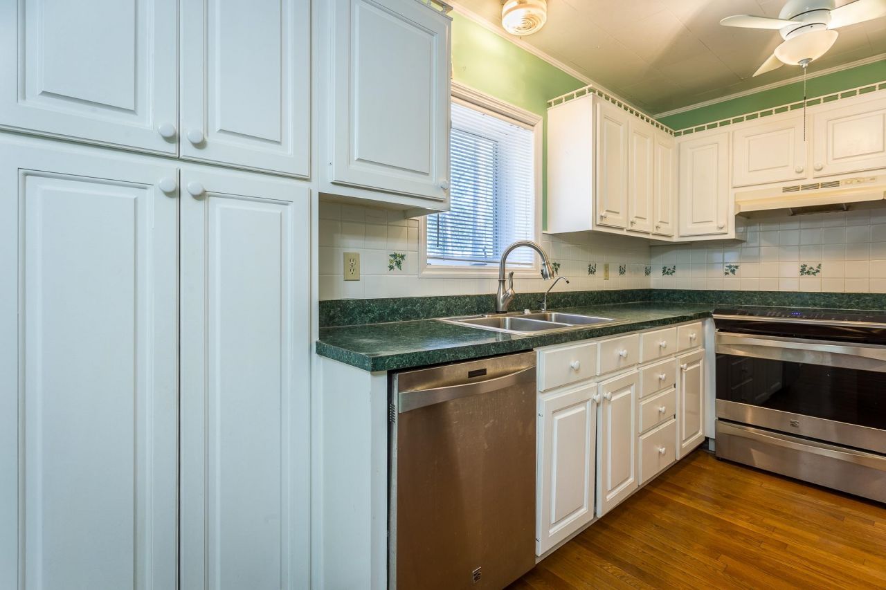 253 Prado Street, Apalachicola, FL 32320 Photo