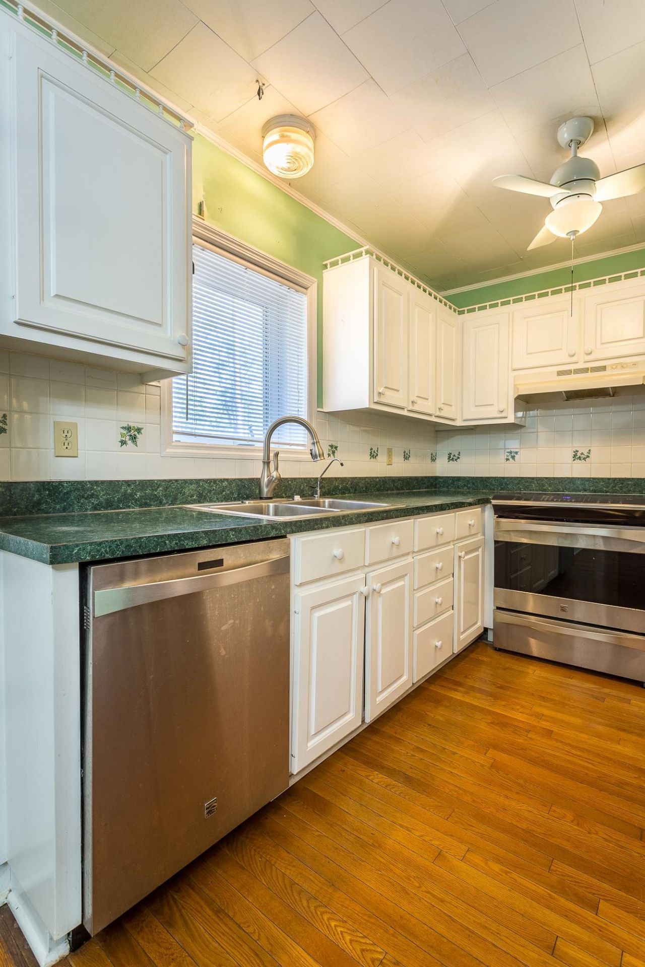 253 Prado Street, Apalachicola, FL 32320 Photo