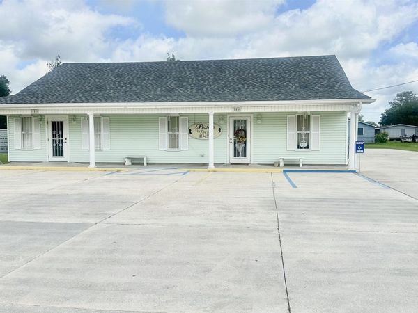 186 & 188 Enterprise Dr, Houma, LA 70360