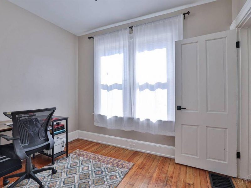 2703 Ashland Avenue, Cincinnati, OH 45206 Photo 12