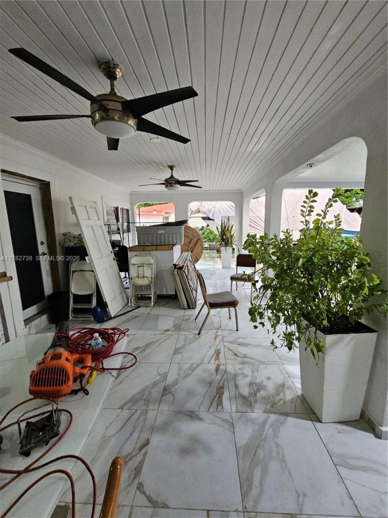 1860 NW 107th St, Miami, FL 33167 Photo