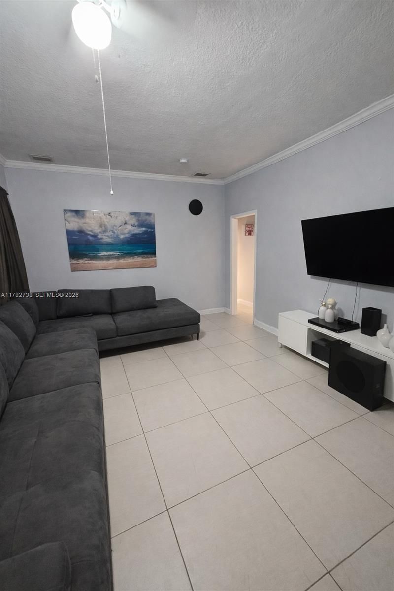 1860 NW 107th St, Miami, FL 33167 Photo