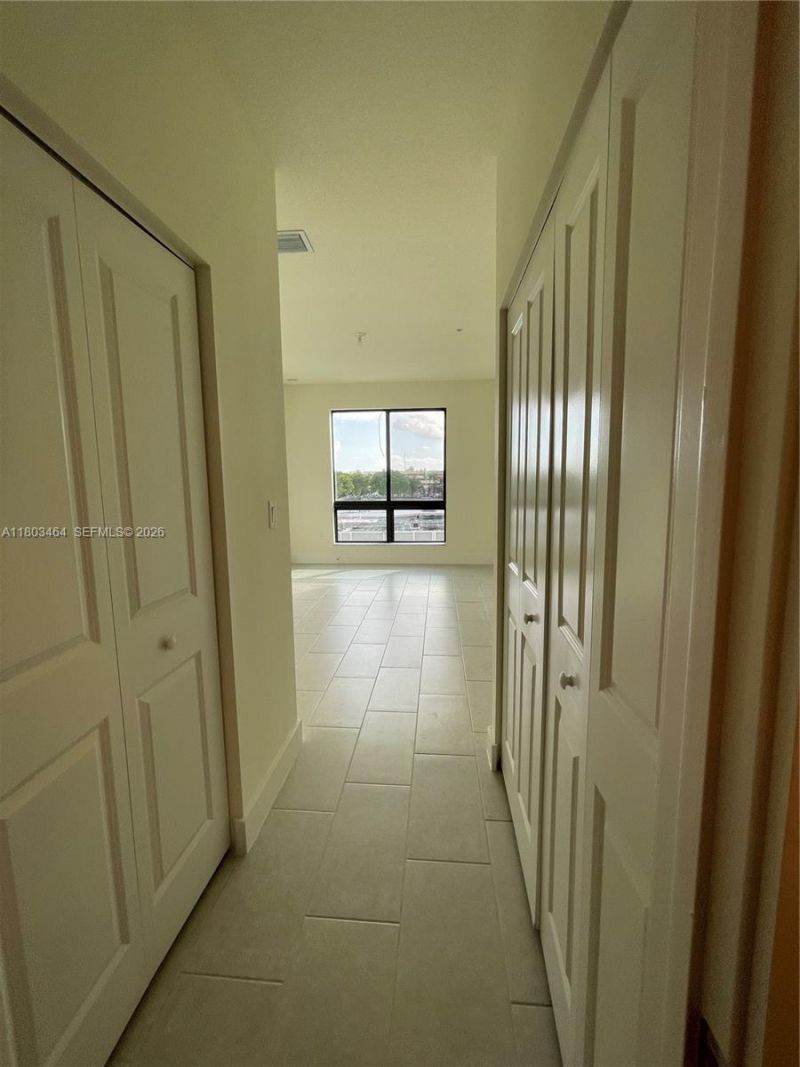 8167 NW 41st St, Unit E-409, Doral, FL 33166 Photo