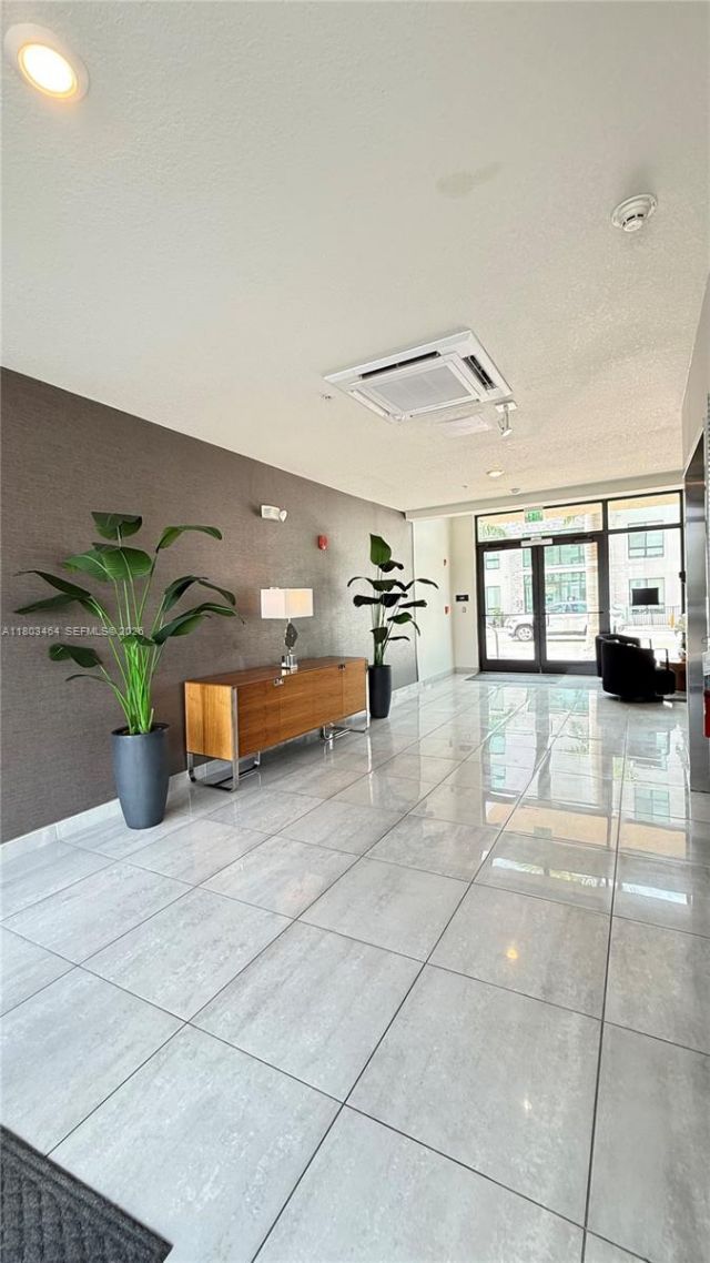 8167 NW 41st St, Unit E-409, Doral, FL 33166 Photo