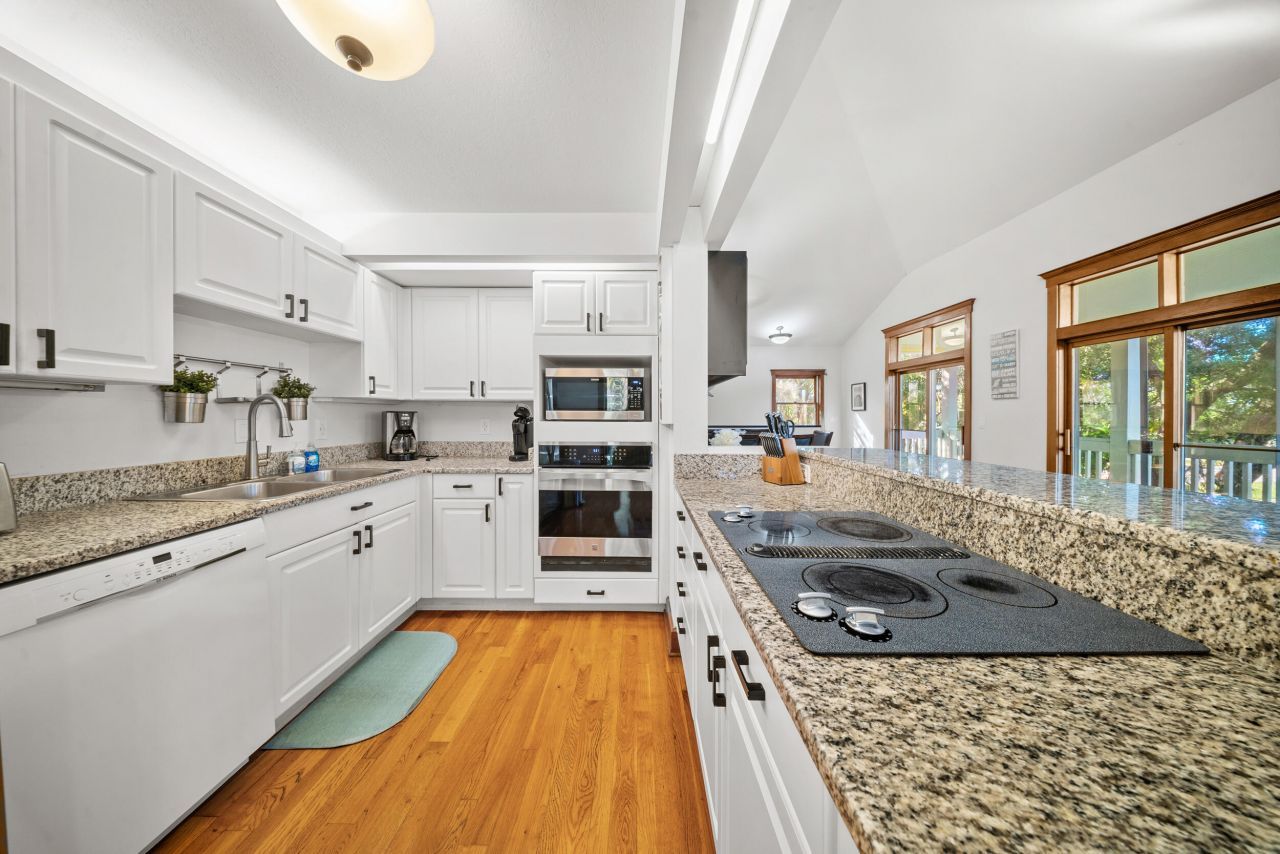 3900 NE Cheri Drive, Jensen Beach, FL 34957 Photo