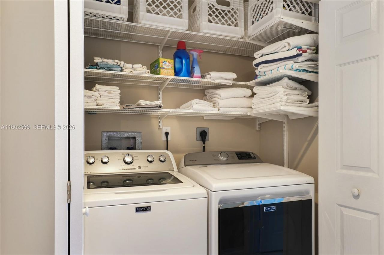 2080 S Ocean Dr, Unit PH4, Hallandale Beach, FL 33009 Photo