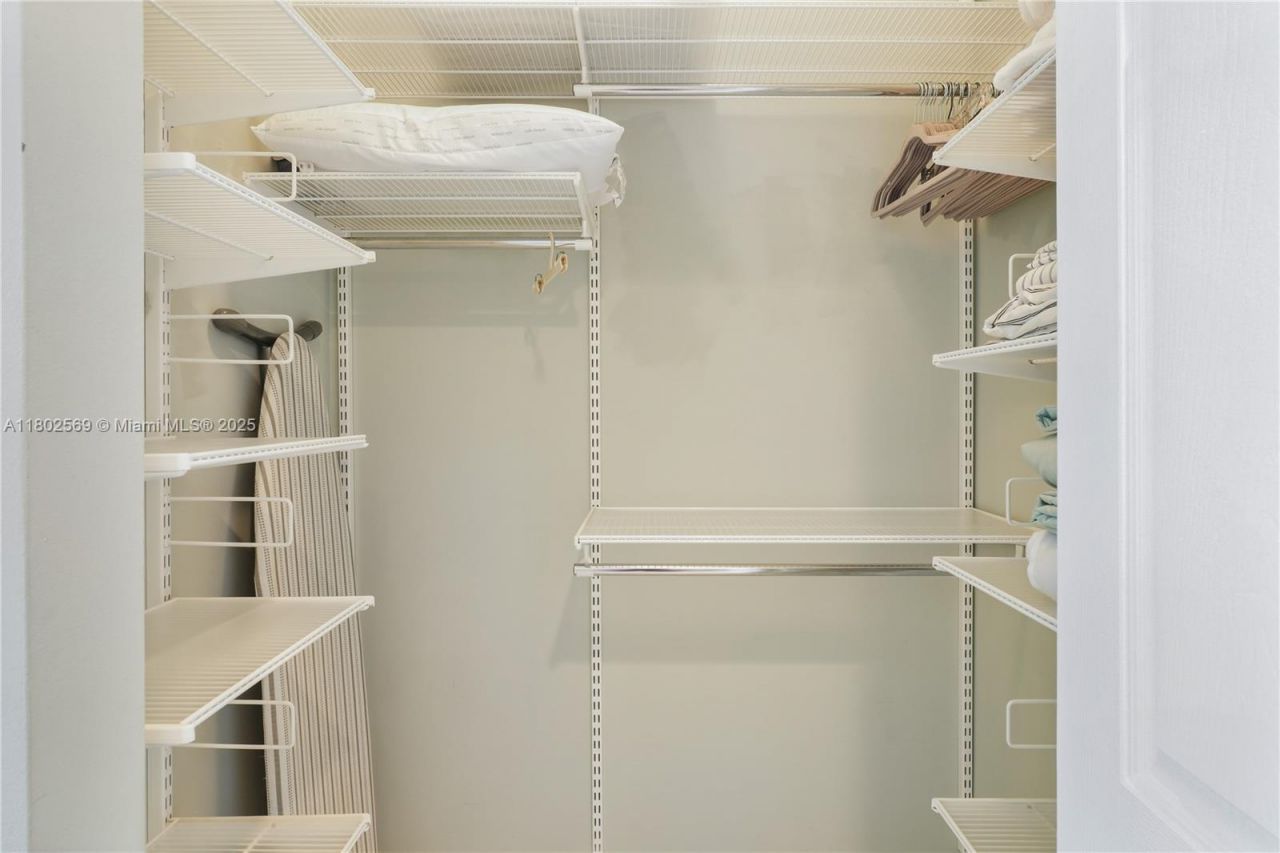 2080 S Ocean Dr, Unit PH4, Hallandale Beach, FL 33009 Photo