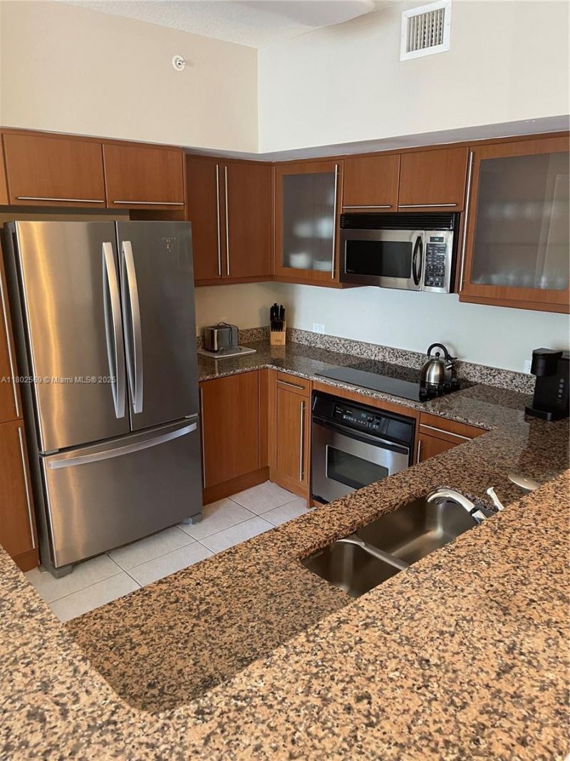 2080 S Ocean Dr, Unit PH4, Hallandale Beach, FL 33009 Photo