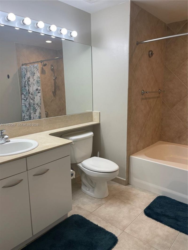 2080 S Ocean Dr, Unit PH4, Hallandale Beach, FL 33009 Photo