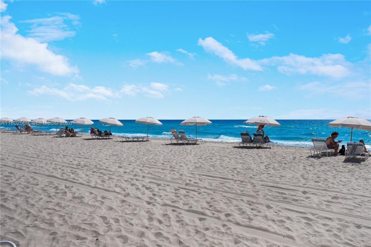 2080 S Ocean Dr, Unit PH4, Hallandale Beach, FL 33009 Photo