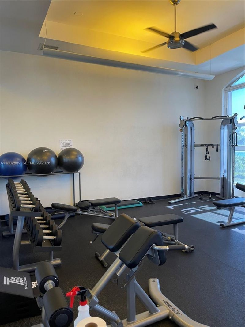 2080 S Ocean Dr, Unit PH4, Hallandale Beach, FL 33009 Photo