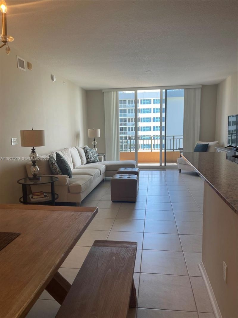 2080 S Ocean Dr, Unit PH4, Hallandale Beach, FL 33009 Photo