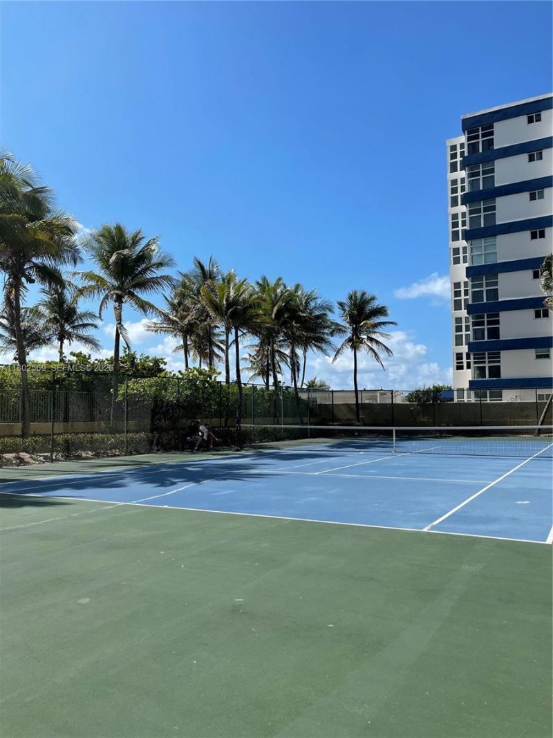 2080 S Ocean Dr, Unit PH4, Hallandale Beach, FL 33009 Photo