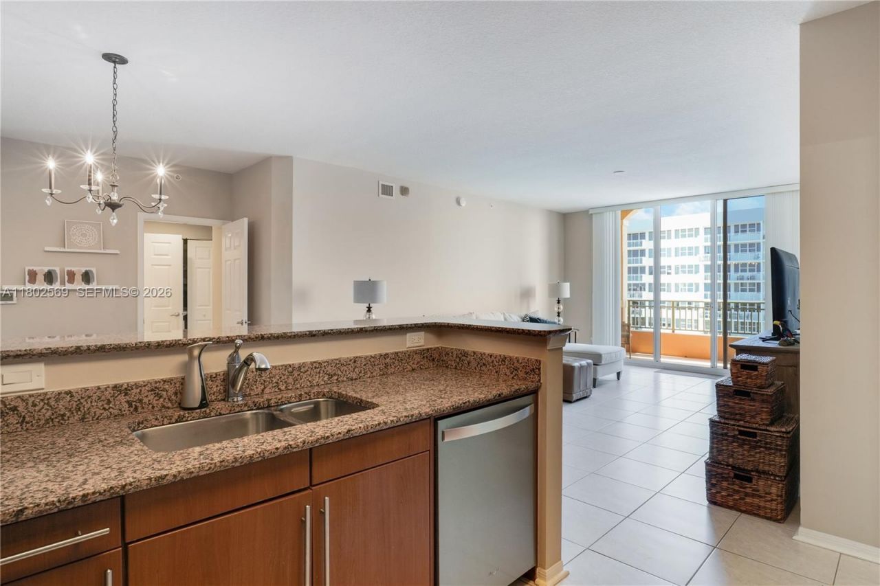 2080 S Ocean Dr, Unit PH4, Hallandale Beach, FL 33009 Photo