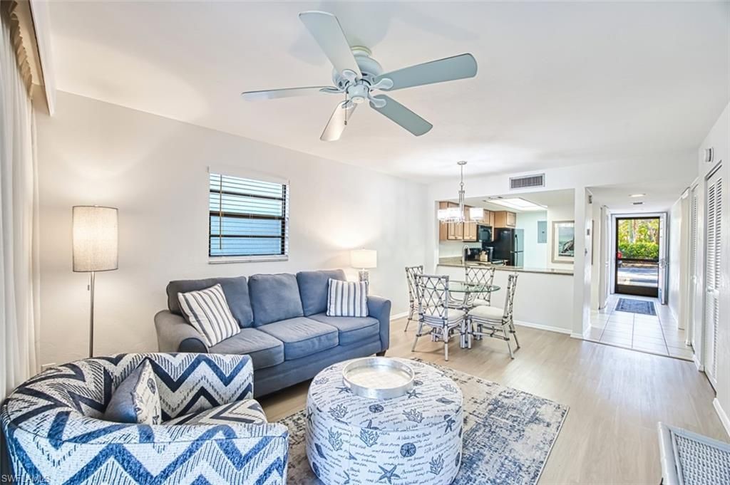 600 Neapolitan Way, Unit 153, Naples, FL 34103 Photo