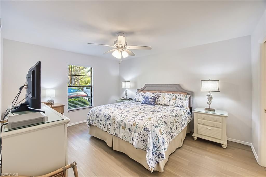 600 Neapolitan Way, Unit 153, Naples, FL 34103 Photo