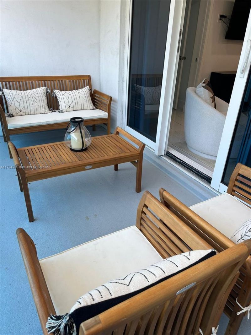 2301 Collins Ave, Unit 326, Miami Beach, FL 33139 Photo