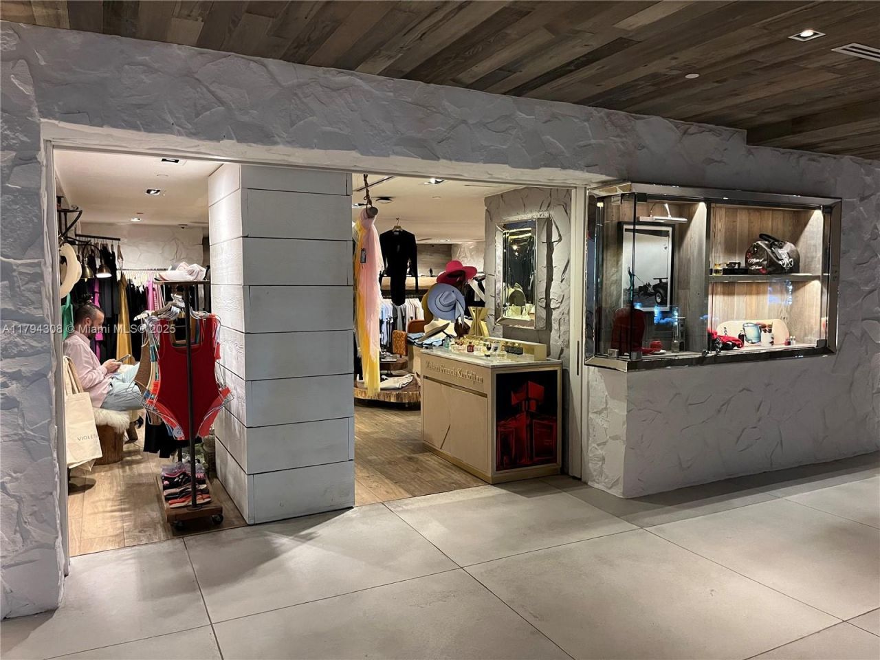 2301 Collins Ave, Unit 326, Miami Beach, FL 33139 Photo