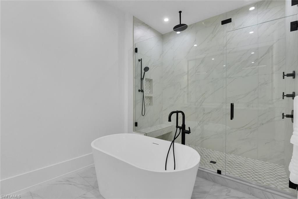 201 8th St S, Unit 208, Naples, FL 34102 Photo