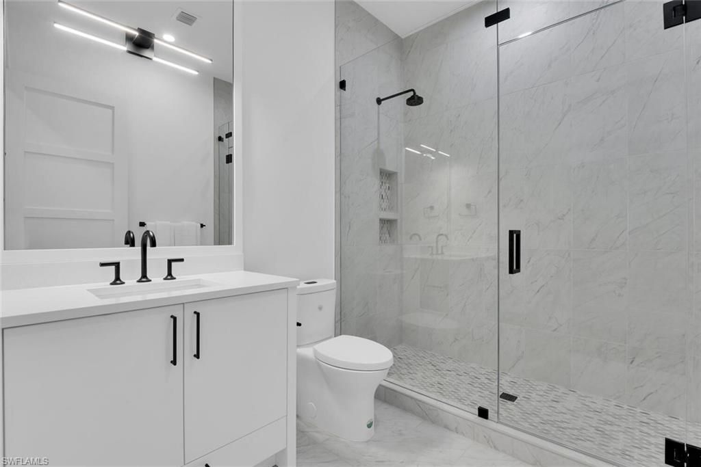 201 8th St S, Unit 208, Naples, FL 34102 Photo