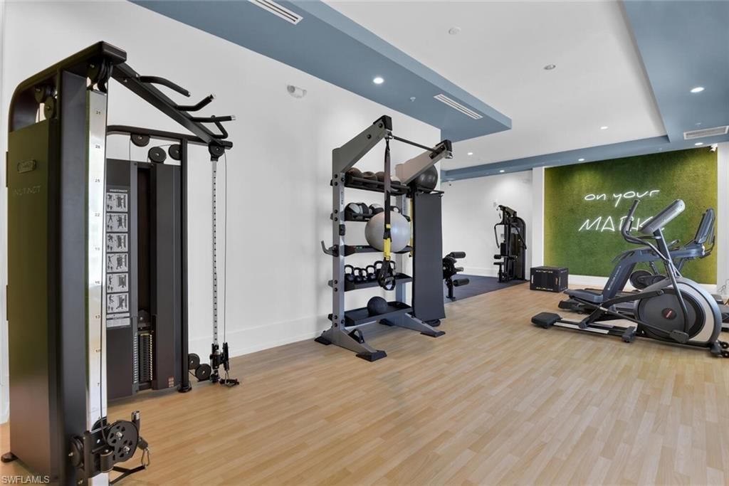 201 8th St S, Unit 208, Naples, FL 34102 Photo