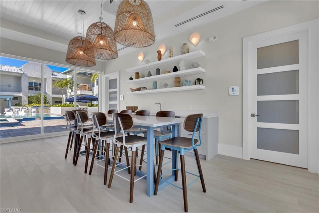 201 8th St S, Unit 208, Naples, FL 34102 Photo