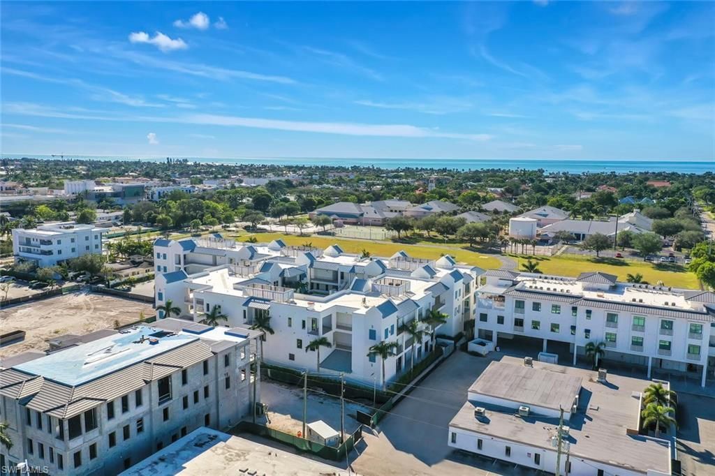 201 8th St S, Unit 208, Naples, FL 34102 Photo