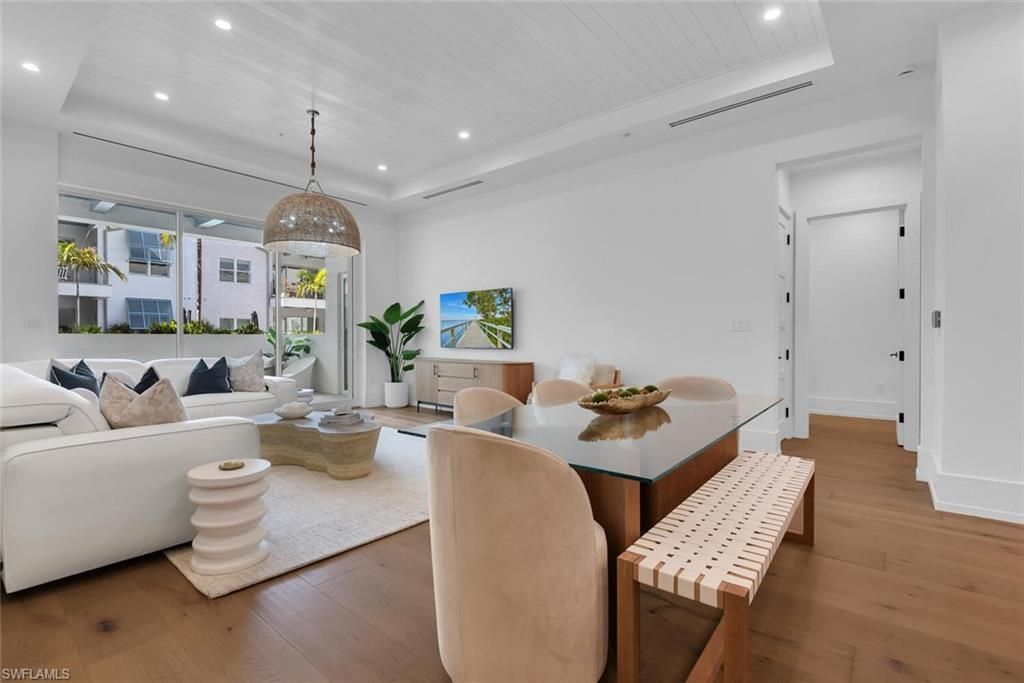 201 8th St S, Unit 208, Naples, FL 34102 Photo