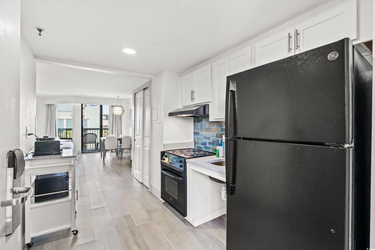 2401 S Ocean Blvd. Photo 8