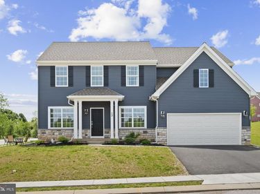 13 BANEBERRY STREET, STEWARTSTOWN, PA 17363