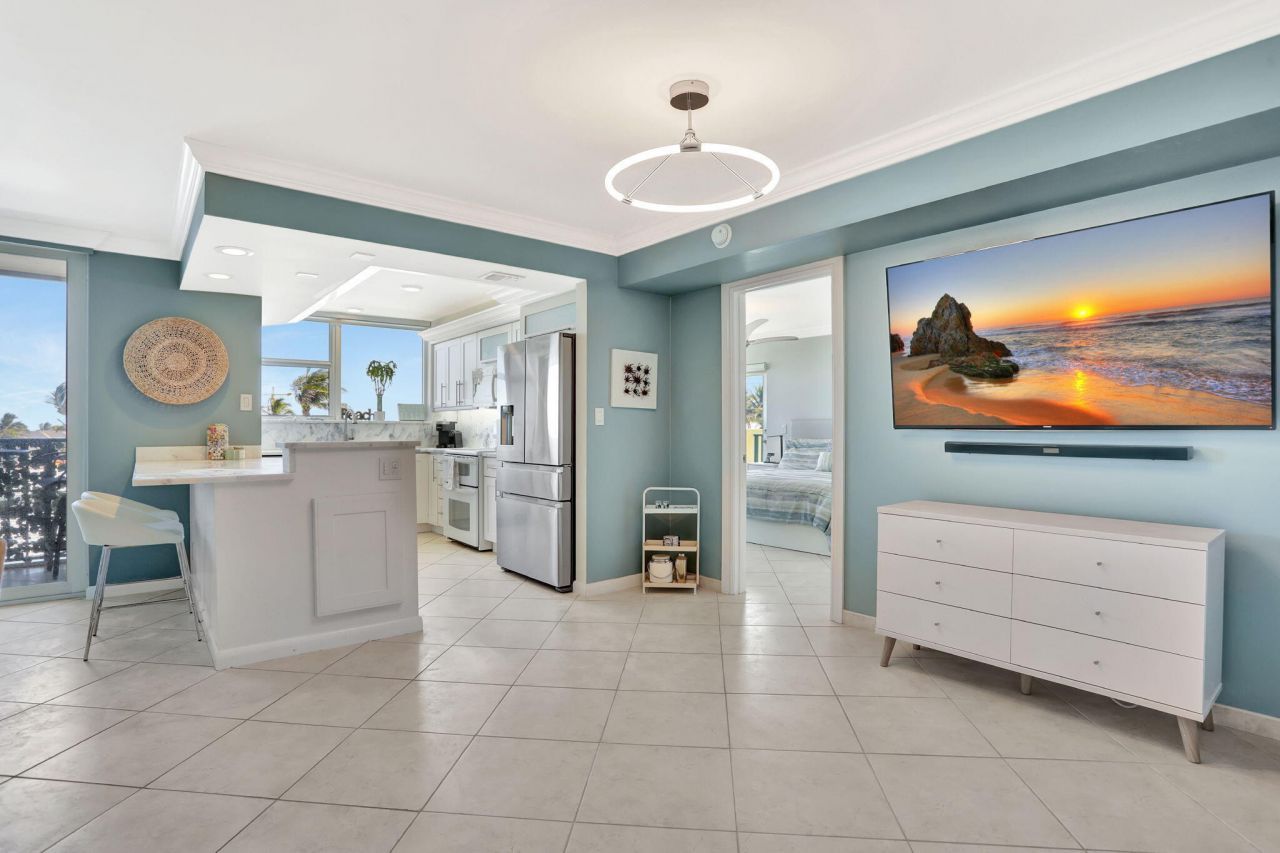 1237 Hillsboro Mile, Unit 402, Hillsboro Beach, FL 33062 Photo
