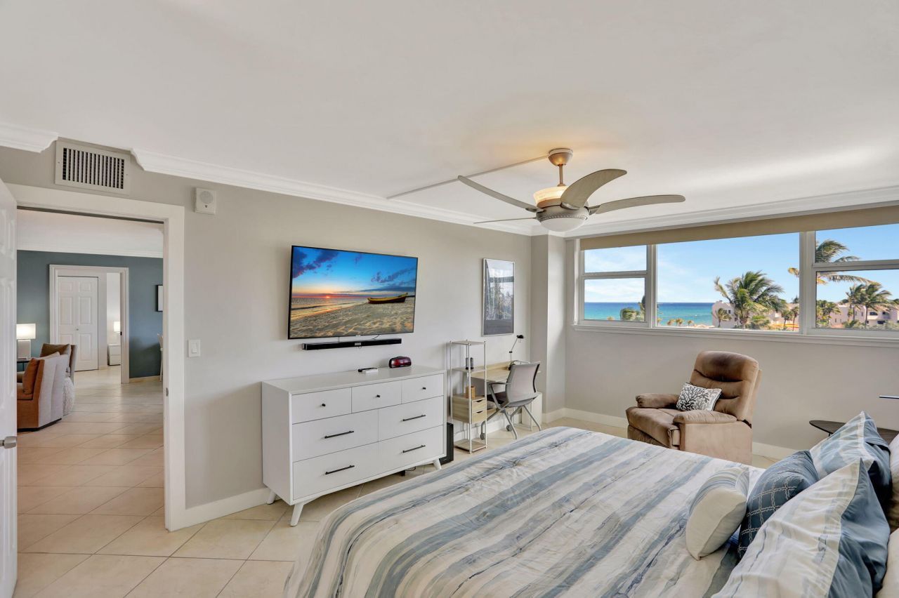 1237 Hillsboro Mile, Unit 402, Hillsboro Beach, FL 33062 Photo