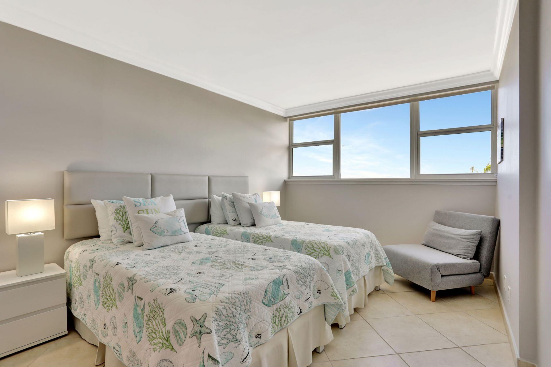 1237 Hillsboro Mile, Unit 402, Hillsboro Beach, FL 33062 Photo