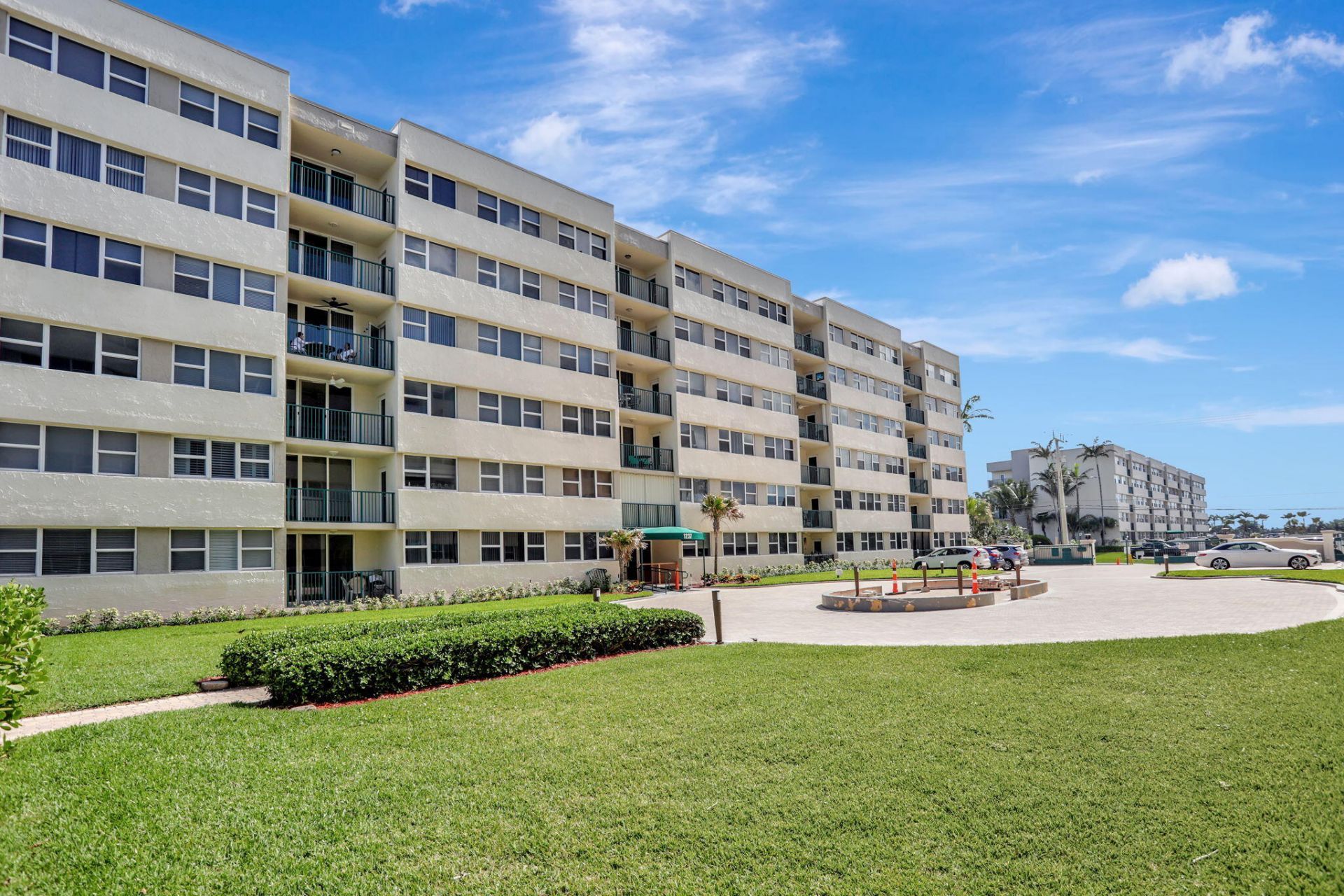 1237 Hillsboro Mile, Unit 402, Hillsboro Beach, FL 33062 Photo