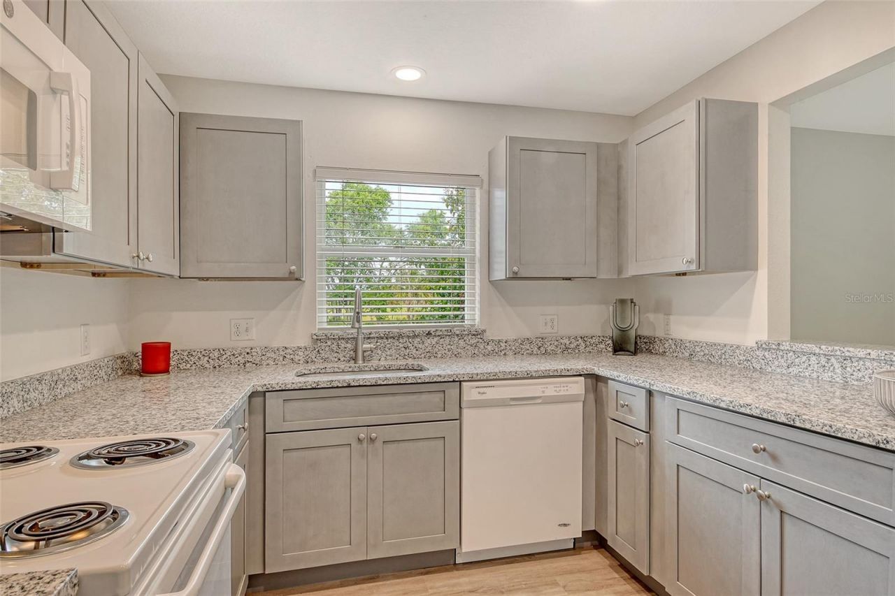 383 Bobby Jones Road, Unit 383, Sarasota, FL 34232 Photo