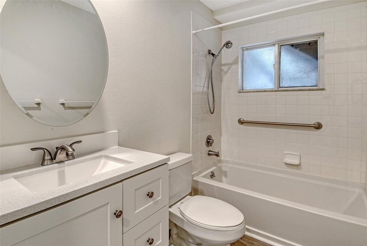 383 Bobby Jones Road, Unit 383, Sarasota, FL 34232 Photo