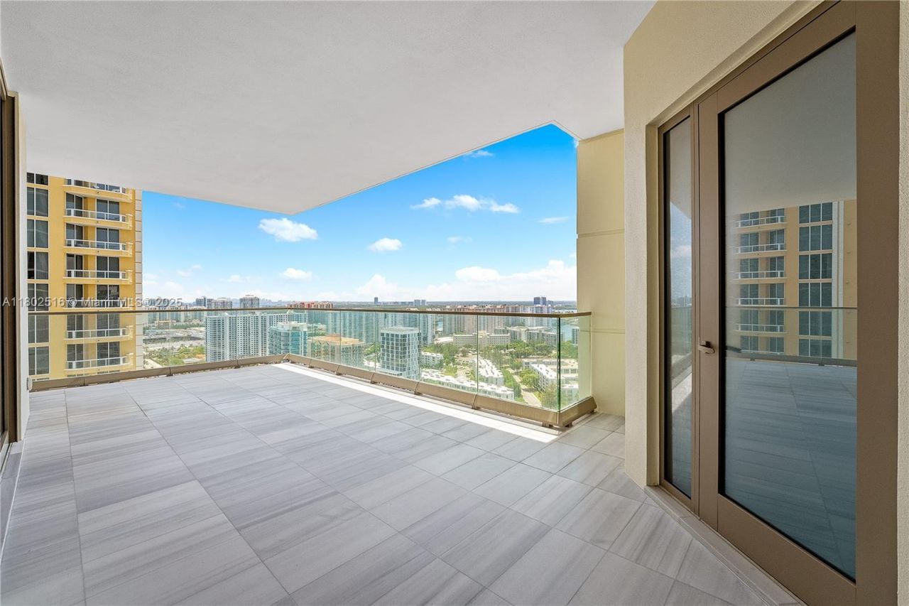 17901 Collins Ave, Unit 2404, Sunny Isles Beach, FL 33160 Photo