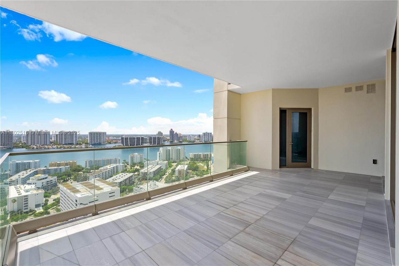 17901 Collins Ave, Unit 2404, Sunny Isles Beach, FL 33160 Photo