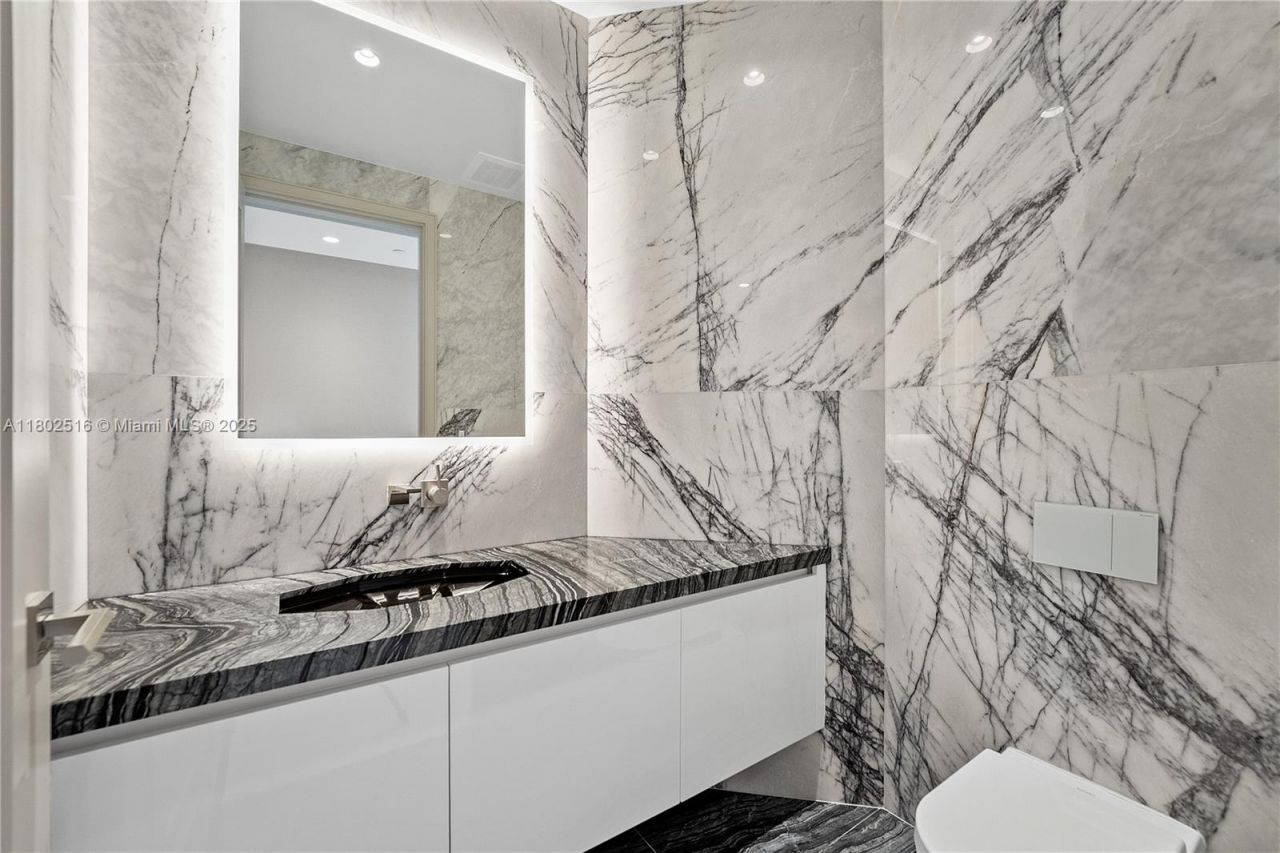 17901 Collins Ave, Unit 2404, Sunny Isles Beach, FL 33160 Photo