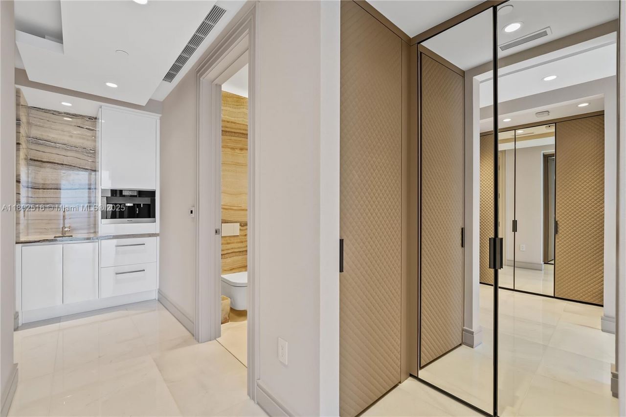 17901 Collins Ave, Unit 2404, Sunny Isles Beach, FL 33160 Photo