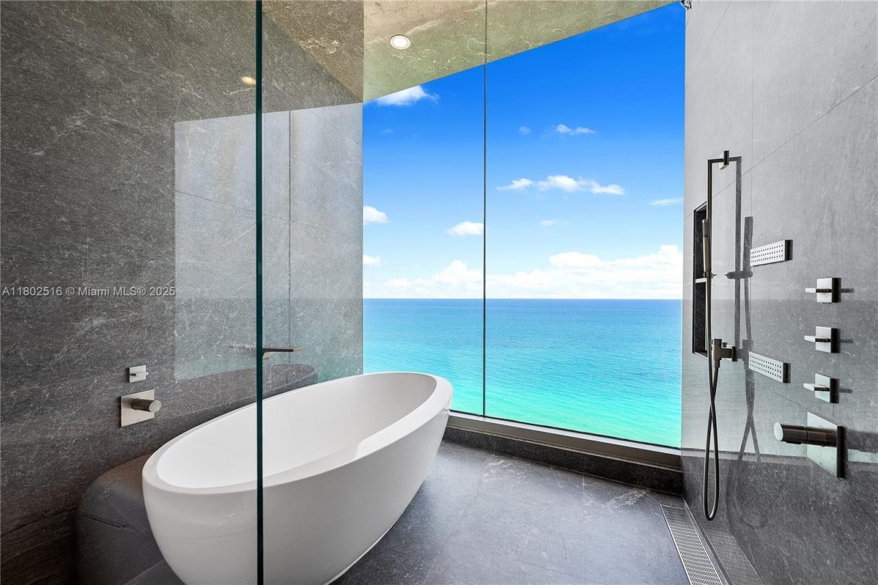 17901 Collins Ave, Unit 2404, Sunny Isles Beach, FL 33160 Photo