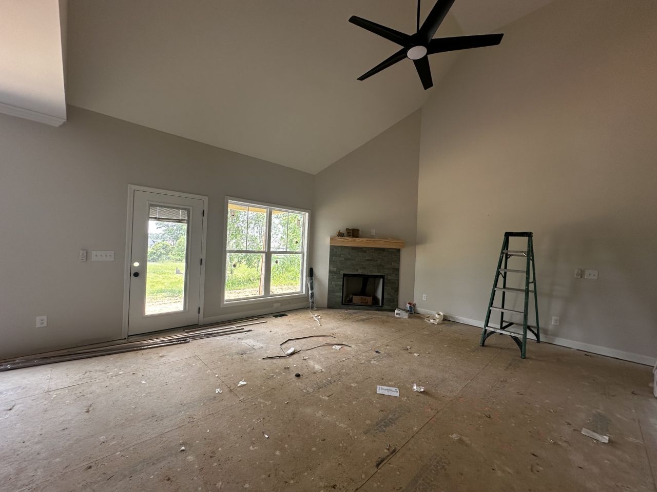 1067 Robert Lee Drive, Gallatin, TN 37066 Main Photo