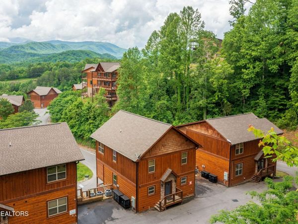 4508 Shangrila Way, Sevierville, TN 37876