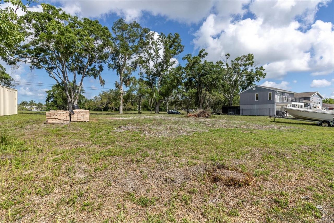 Flotilla, Holiday, FL 34690 Photo