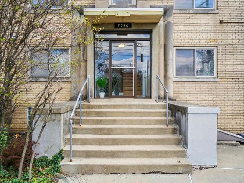 7540 Reading Road, Cincinnati, OH 45237 Photo 4