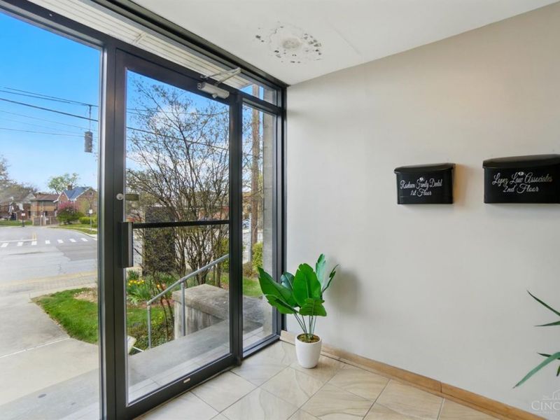 7540 Reading Road, Cincinnati, OH 45237 Photo 5