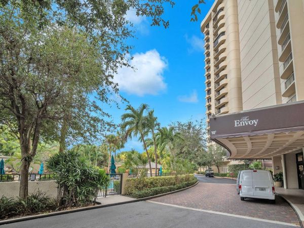 2480 Presidential Way, Unit 303, West Palm Beach, FL 33401